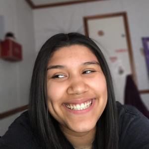 Meet your Posher, Alma